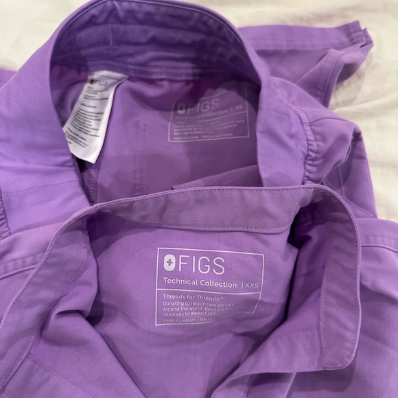 Figs lilac dawn Rafaela top and Yola bottoms - Picture 6 of 7